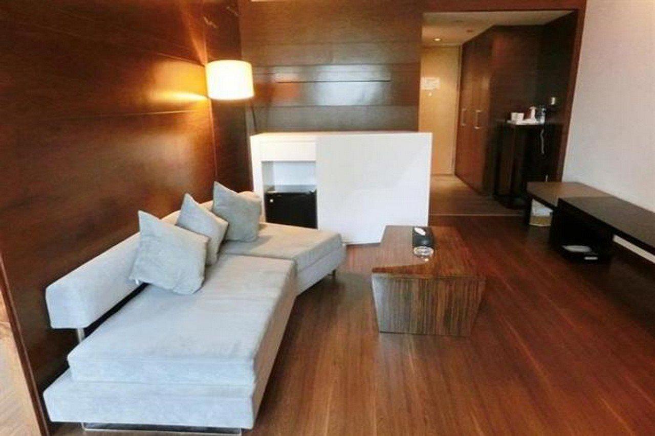 Hotel J-hotel
