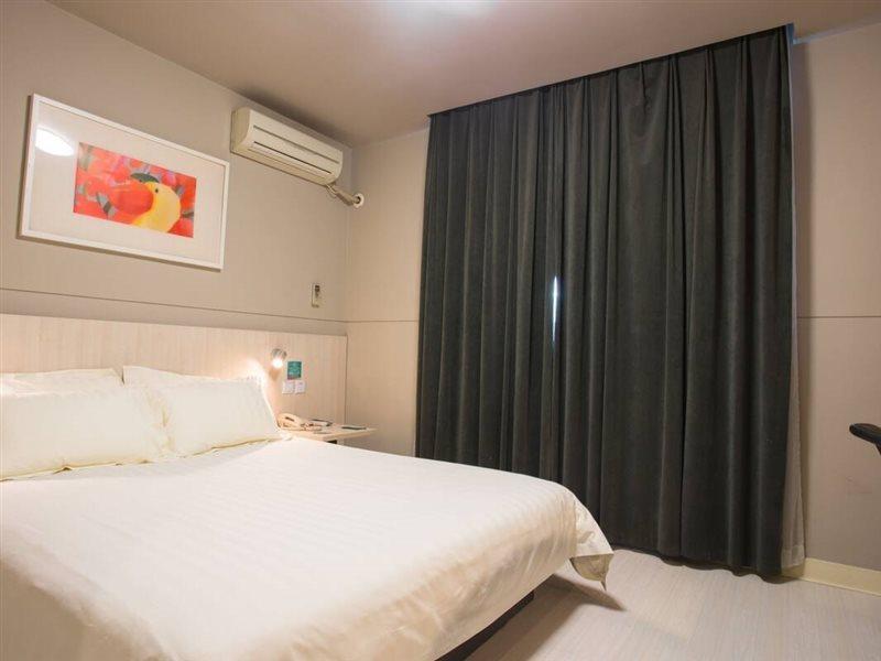 Hotel Jinjiang Sun Yat-sens Memorial Hall 3*