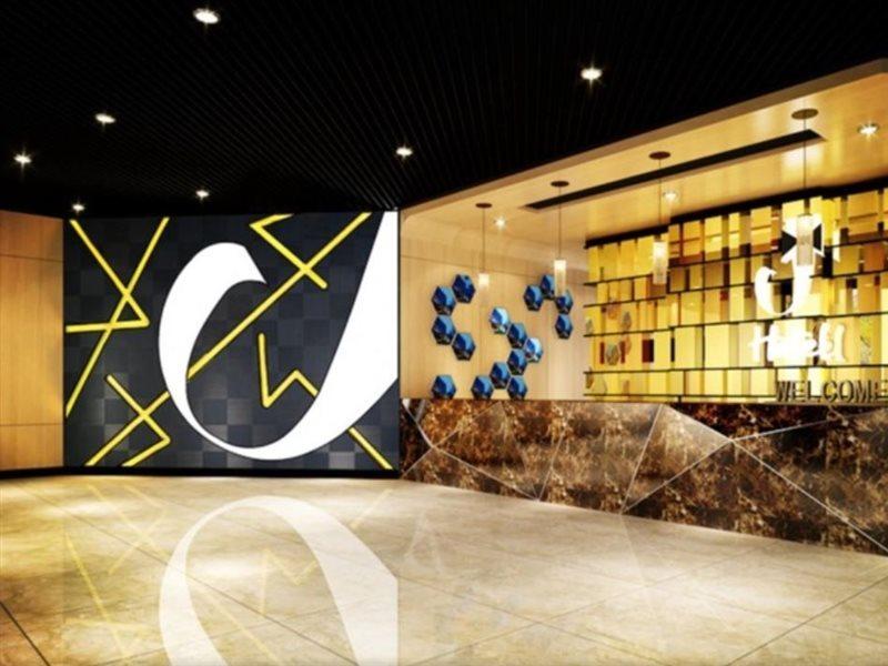 Hotel J Town 3*