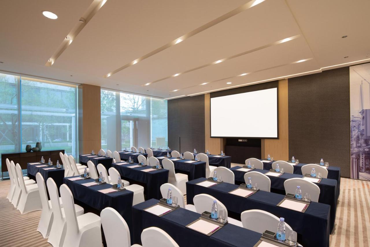 Hotel Crowne Plaza Foshan Nanhai - An Ihg -free Fair Shuttle Bus &live Music Performance Guangzhou