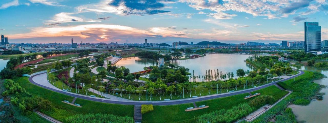 Hotel Crowne Plaza Foshan Nanhai - An Ihg -free Fair Shuttle Bus &live Music Performance Guangzhou