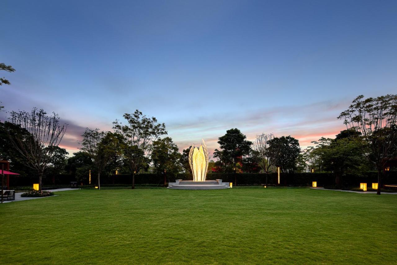 Hotel Crowne Plaza Foshan Nanhai - An Ihg -free Fair Shuttle Bus &live Music Performance