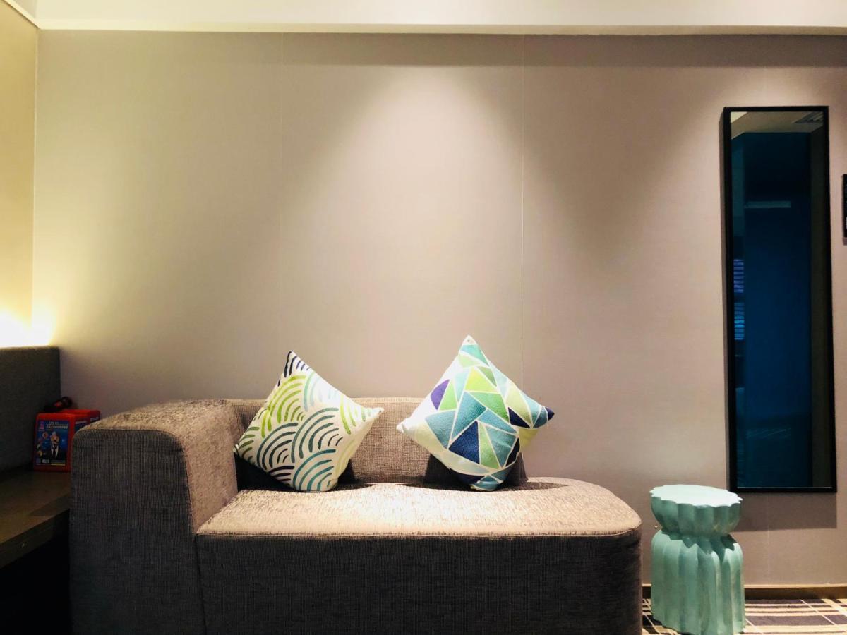 Hotel Likto Hotel-free Shuttle Bus To Fair 4*