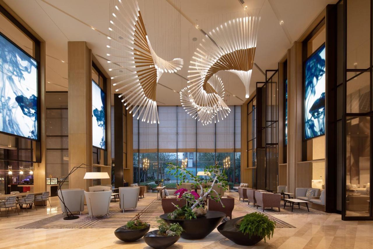 Crowne Plaza Foshan Nanhai - An Ihg -free Fair Shuttle Bus &live Music Performance