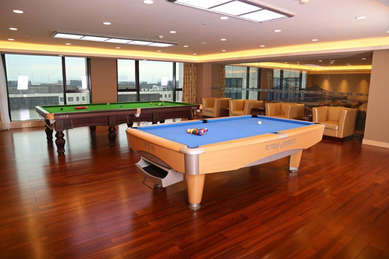 Changfeng Gloria Plaza 4*