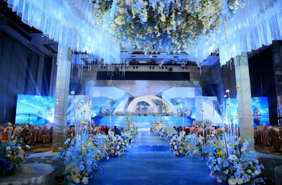 Changfeng Gloria Plaza 4*