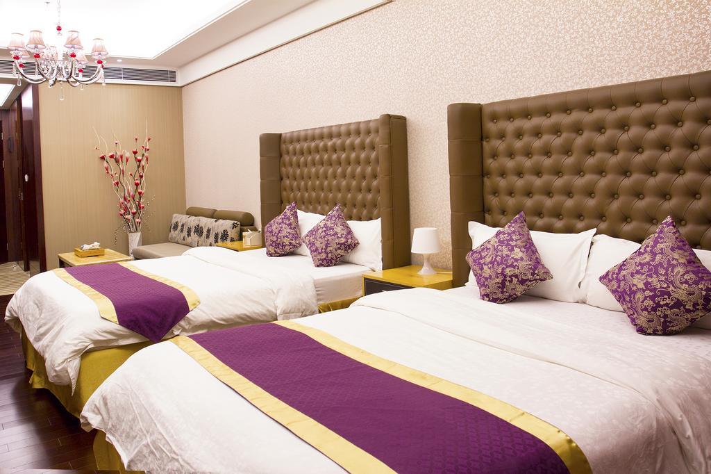 Tamrac International Apartment