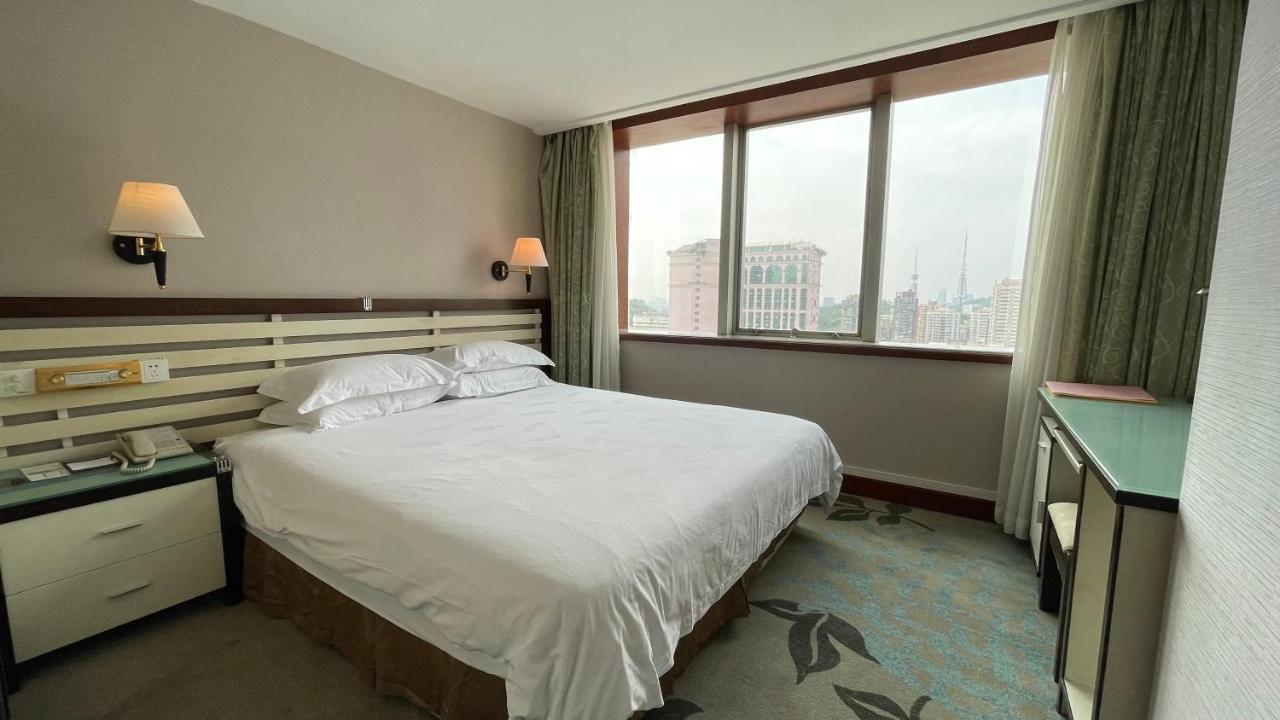 Hotel Canton 4*