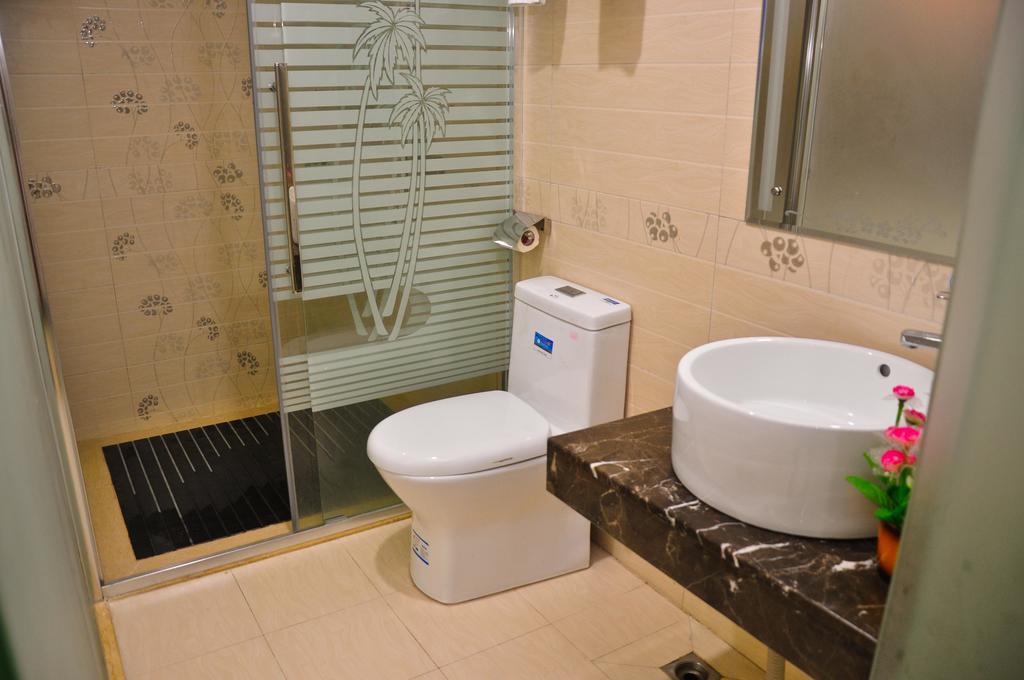 Guangdong Konggang Hotel 3*