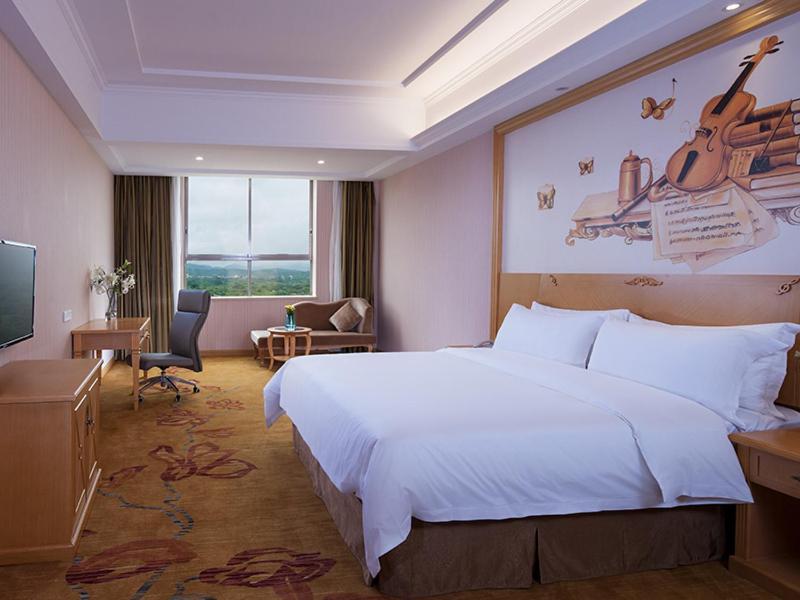 Hotel Vienna Conghua Jiangpu East Huanshi Road 3*