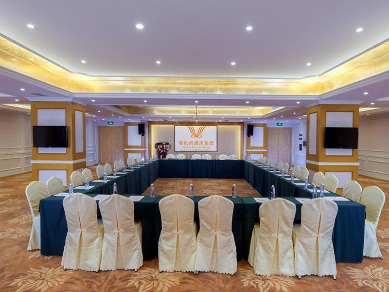 Hotel Vienna Conghua Jiangpu East Huanshi Road 3*