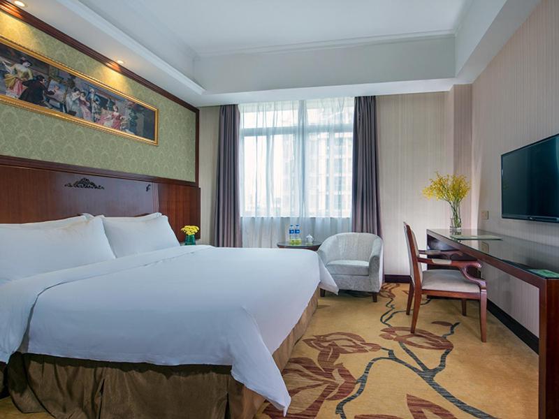 Vienna Shiqiao Metro Station Hotel Guangzhou