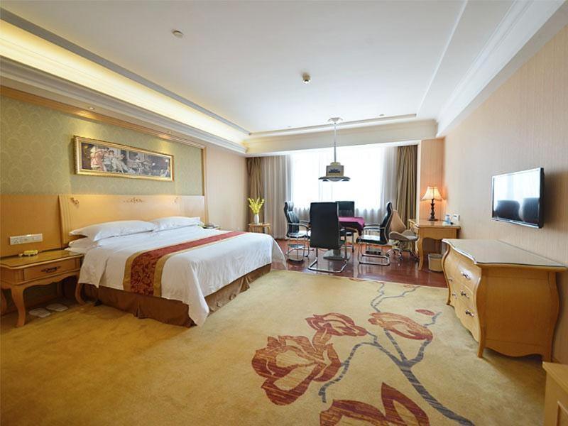 Vienna Guangcong Fifth Road