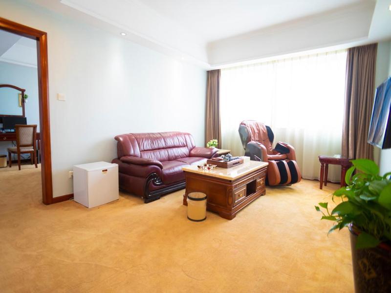 Vienna Yunbao 3*