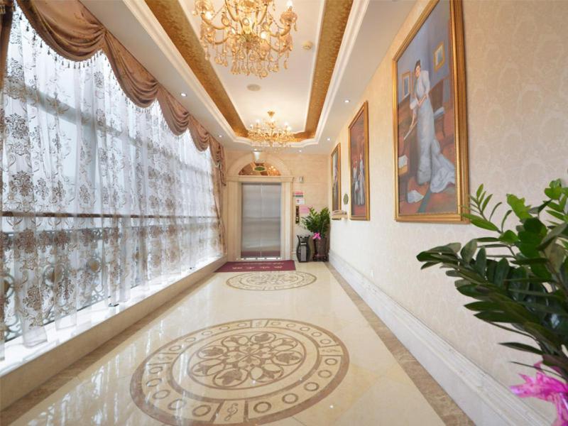 Vienna Tonghe Hotel 3*