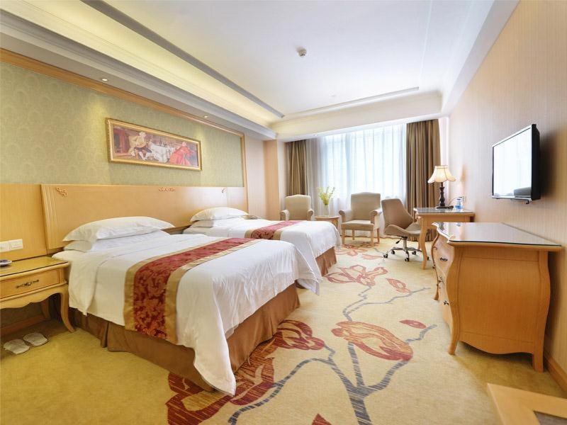 Vienna Guangcong Fifth Road Hotel