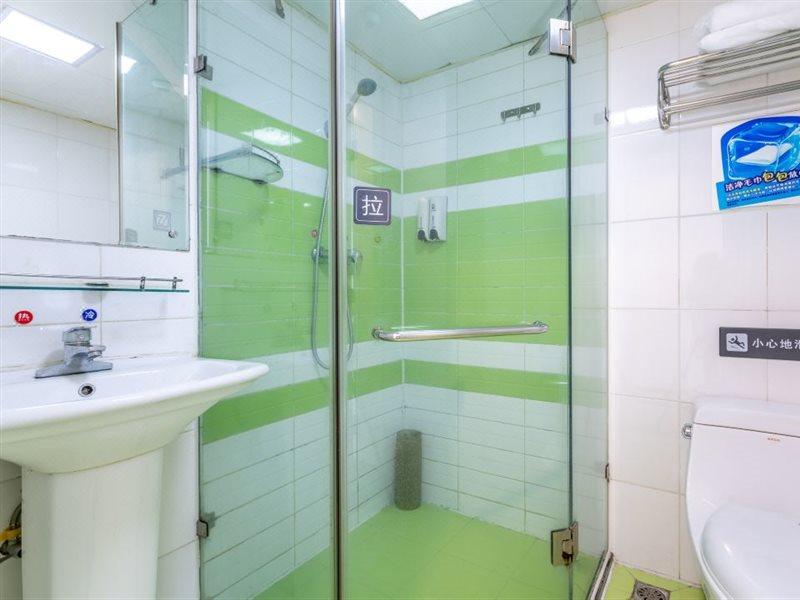 Hotel 7Days Inn Guangzhou South Railway Station Nan Pu Metro Station Guangzhou