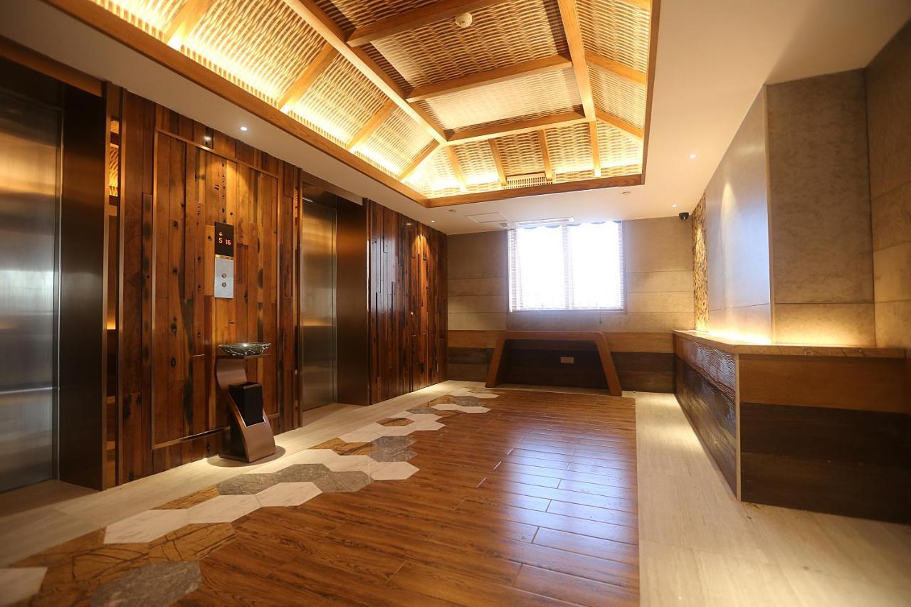 Gondola Taikoo Hotel