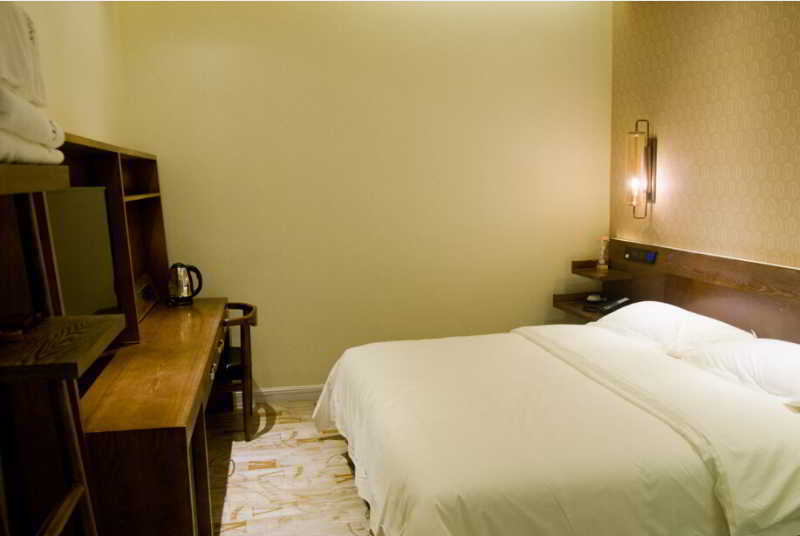 Hotel Sentosa 3*