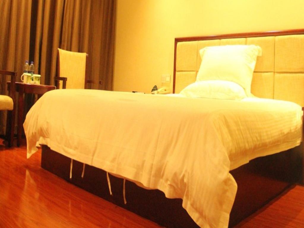 Greentree Panyu Chimelong Paradise Business Hotel