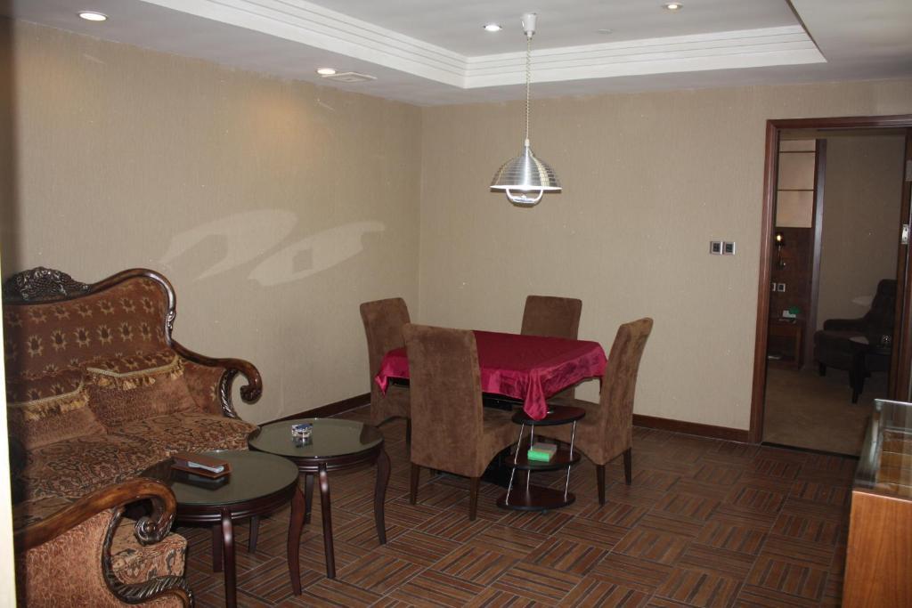 Junyi Sunshine Hotel Canton