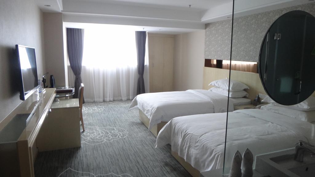 Hotel Paco Hotel-Guangzhou Shipaiqiao Metro Branch 4*