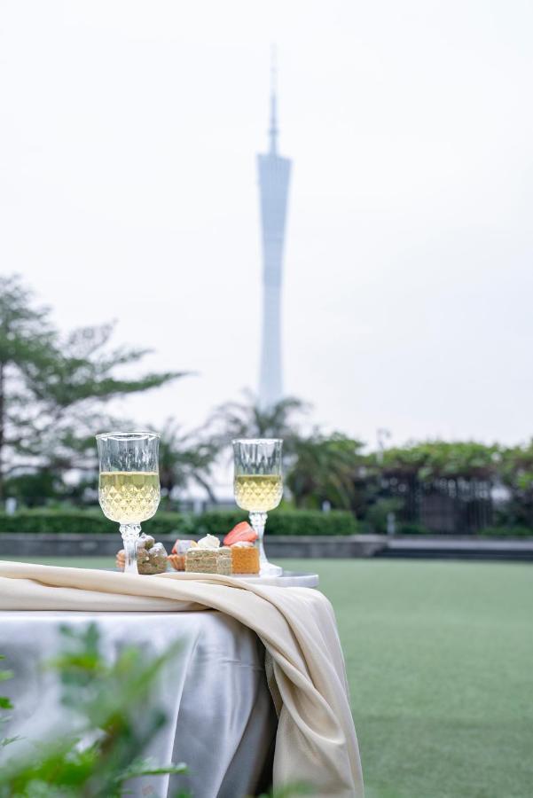 Ascott Ifc - Free Shuttle Bus For Fair *