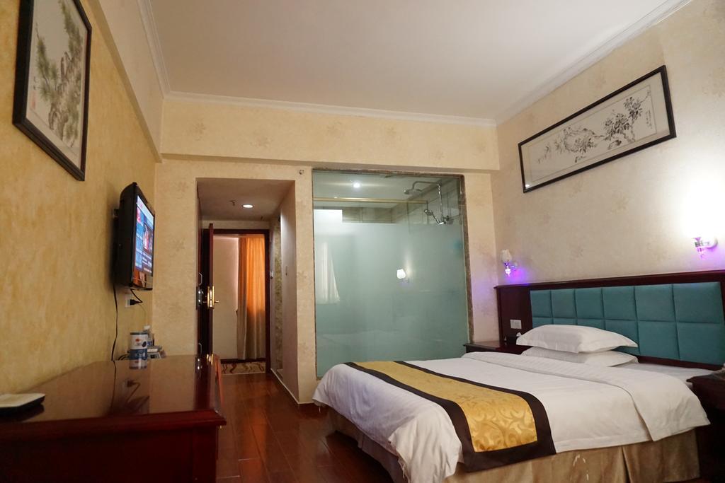 Hotel Guangdong Oversea Chinese