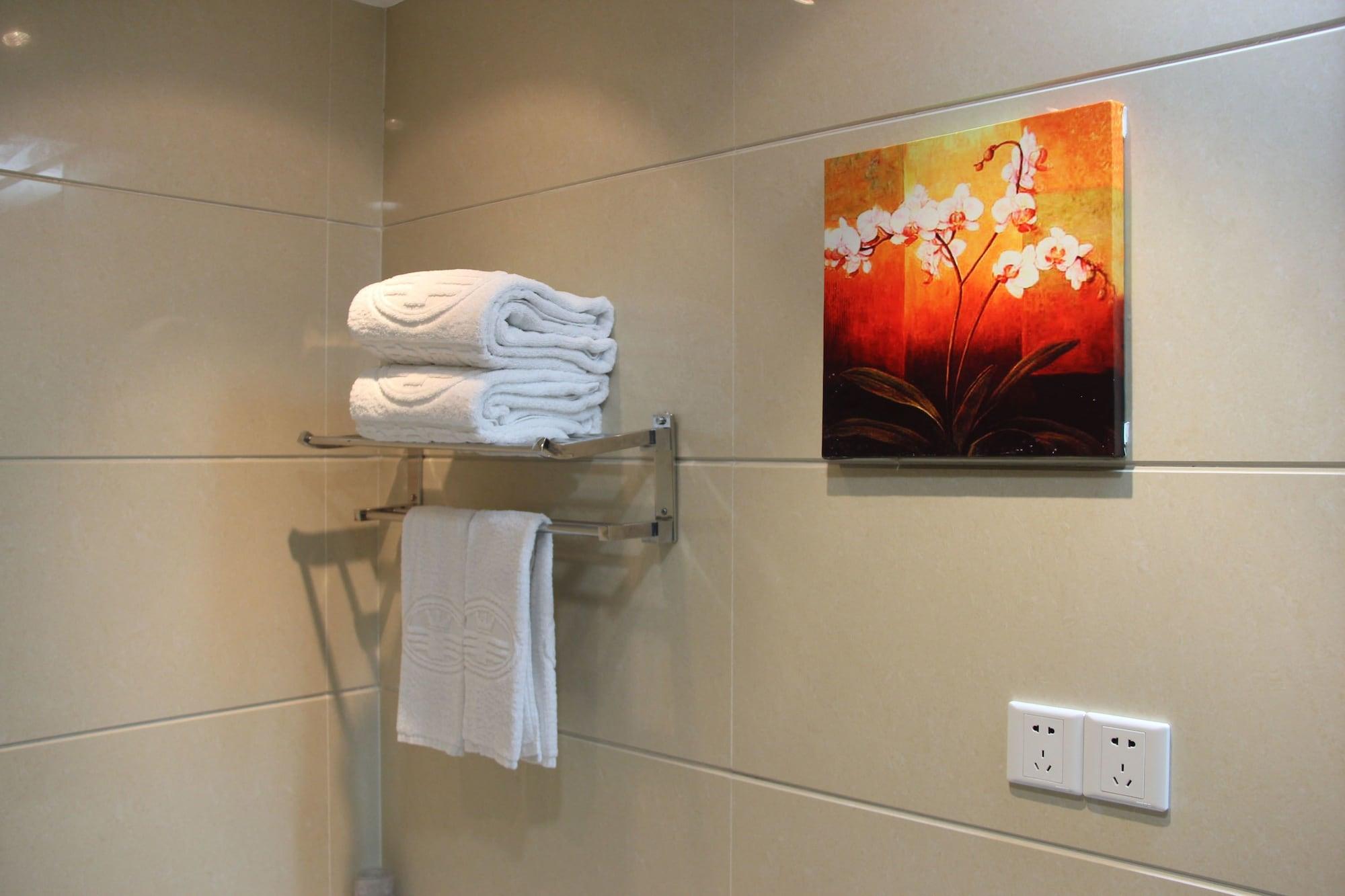 Yifeng Hotel 3*