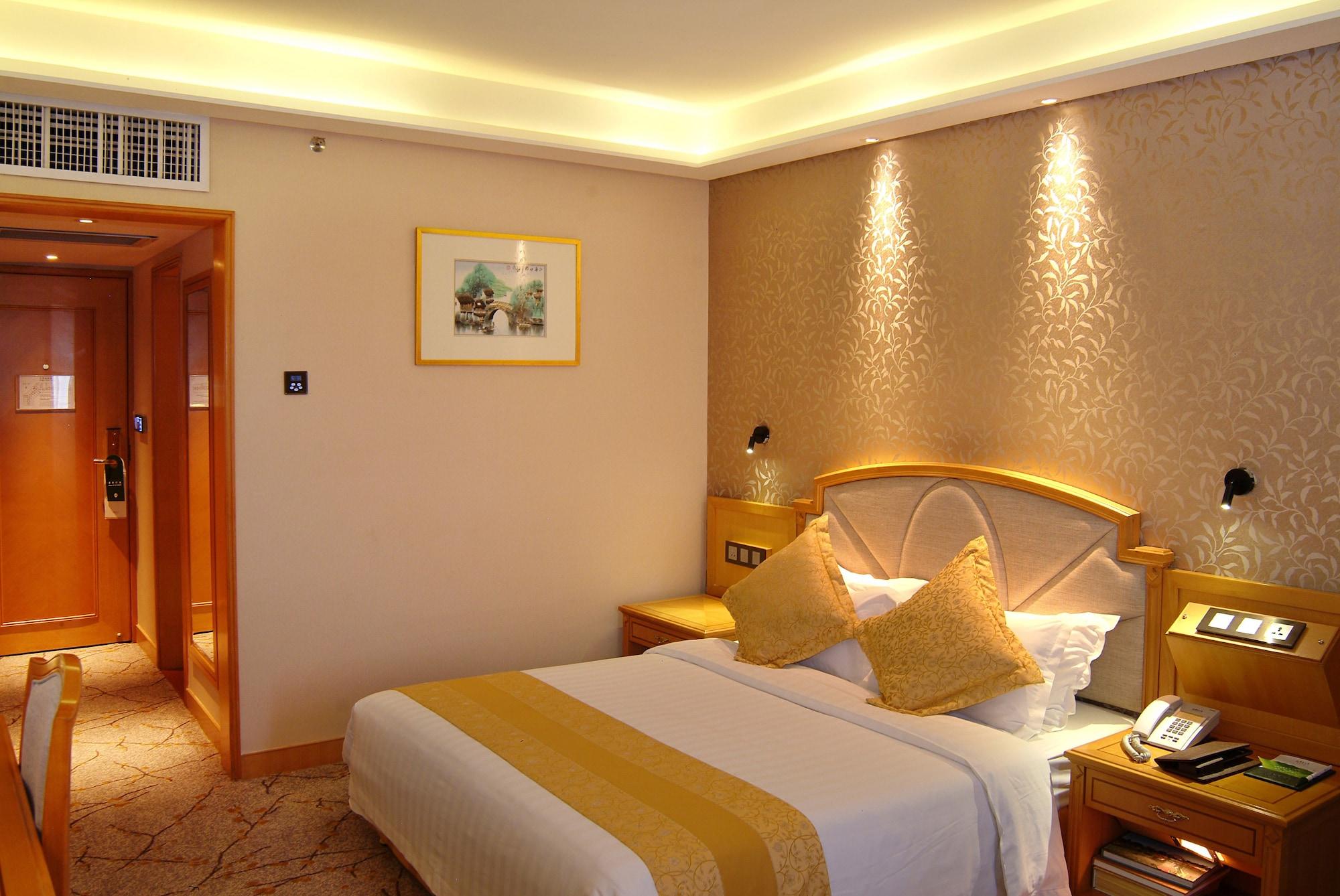Guangdong Hotel-free Shuttle & Registration Counter Service During Fair Hotel 4*