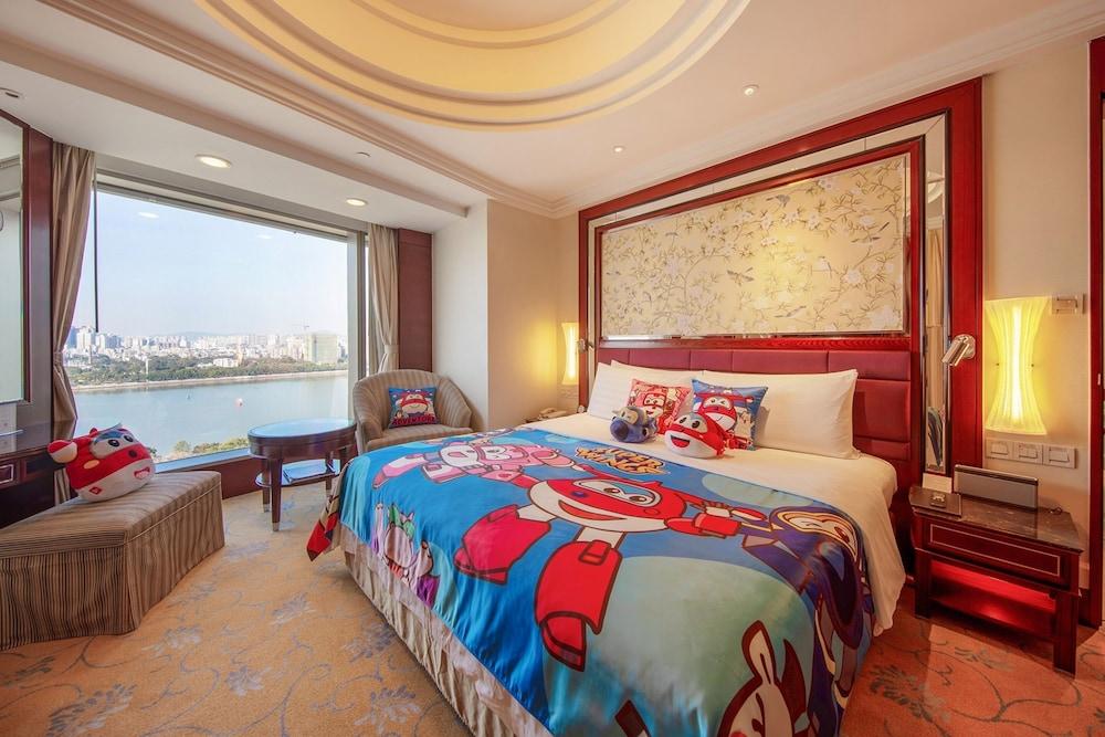 Shangri-la Guangzhou-3 Minutes By Walking To Fair Complex