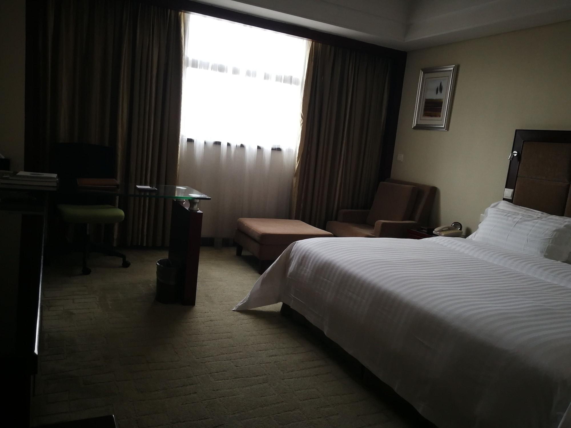 Daysun International Hotel