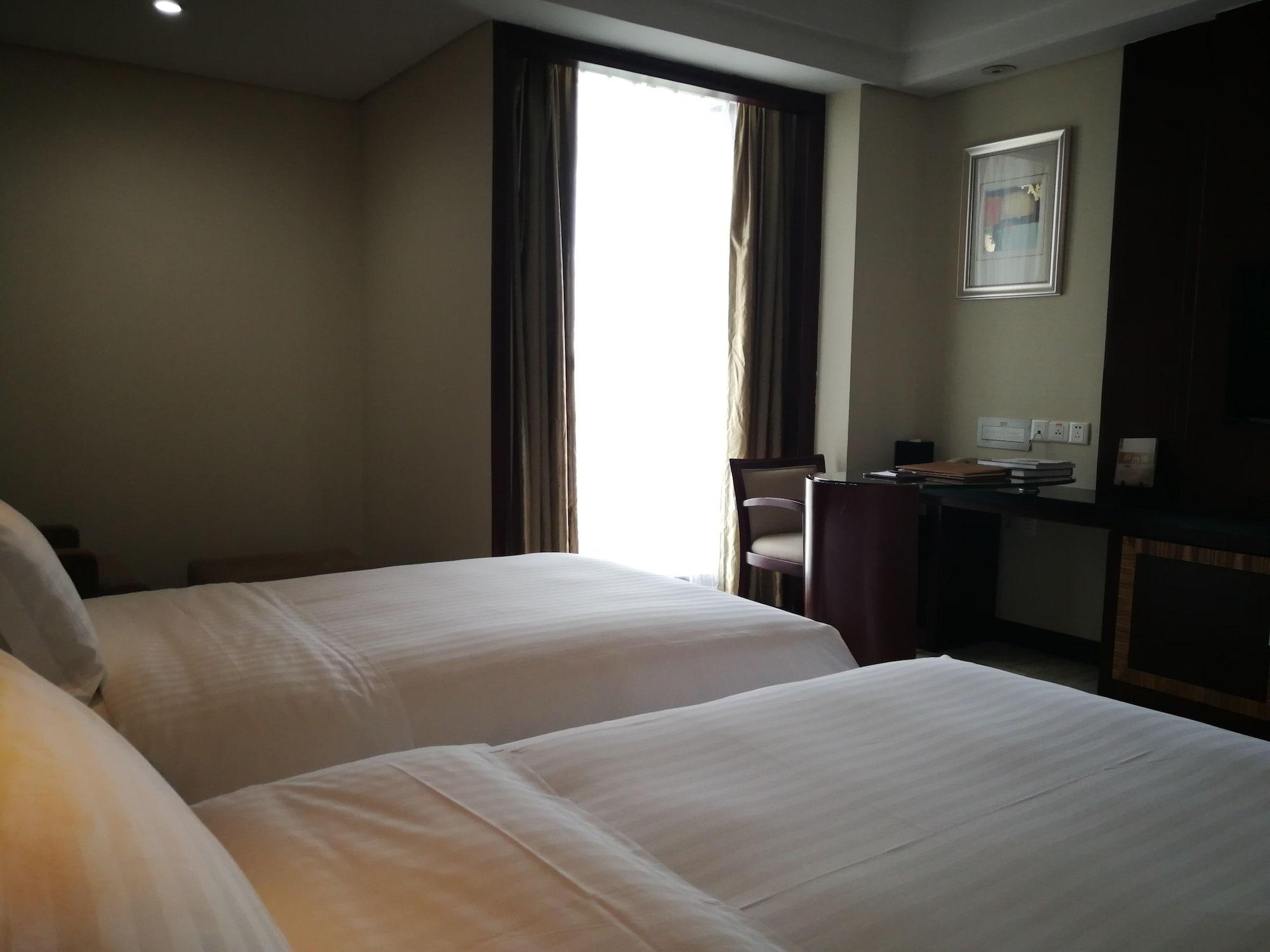 Daysun International 4*