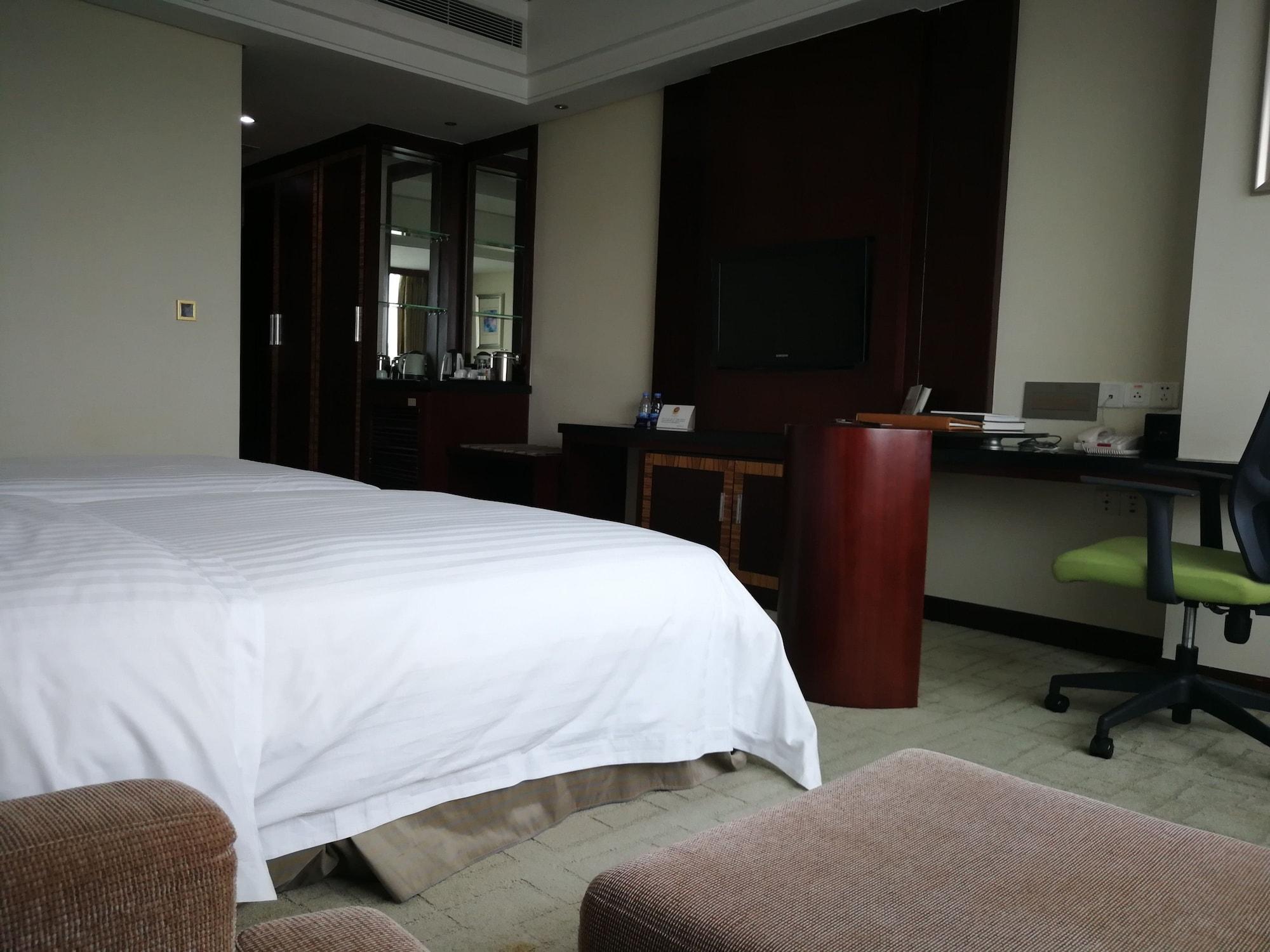 Daysun International Hotel