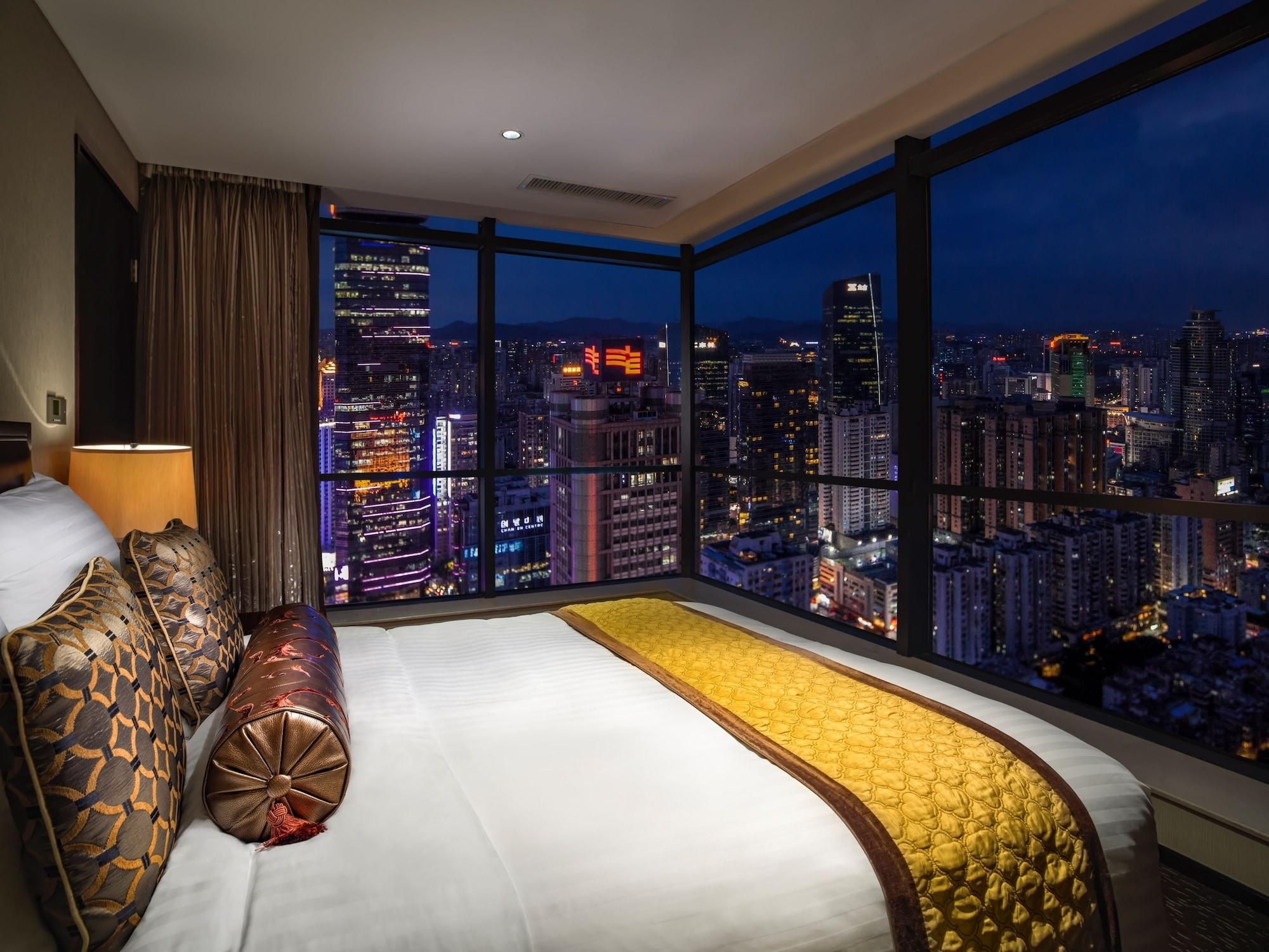 Oakwood Premier Aparthotel 5*
