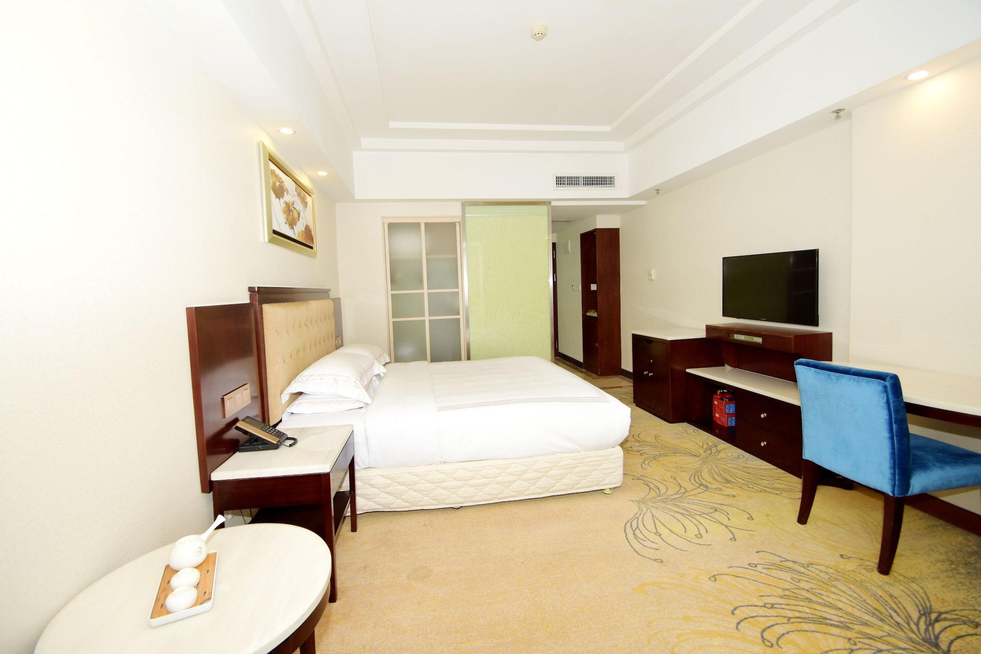 Overseas Chinese Friendship Hotel 3*