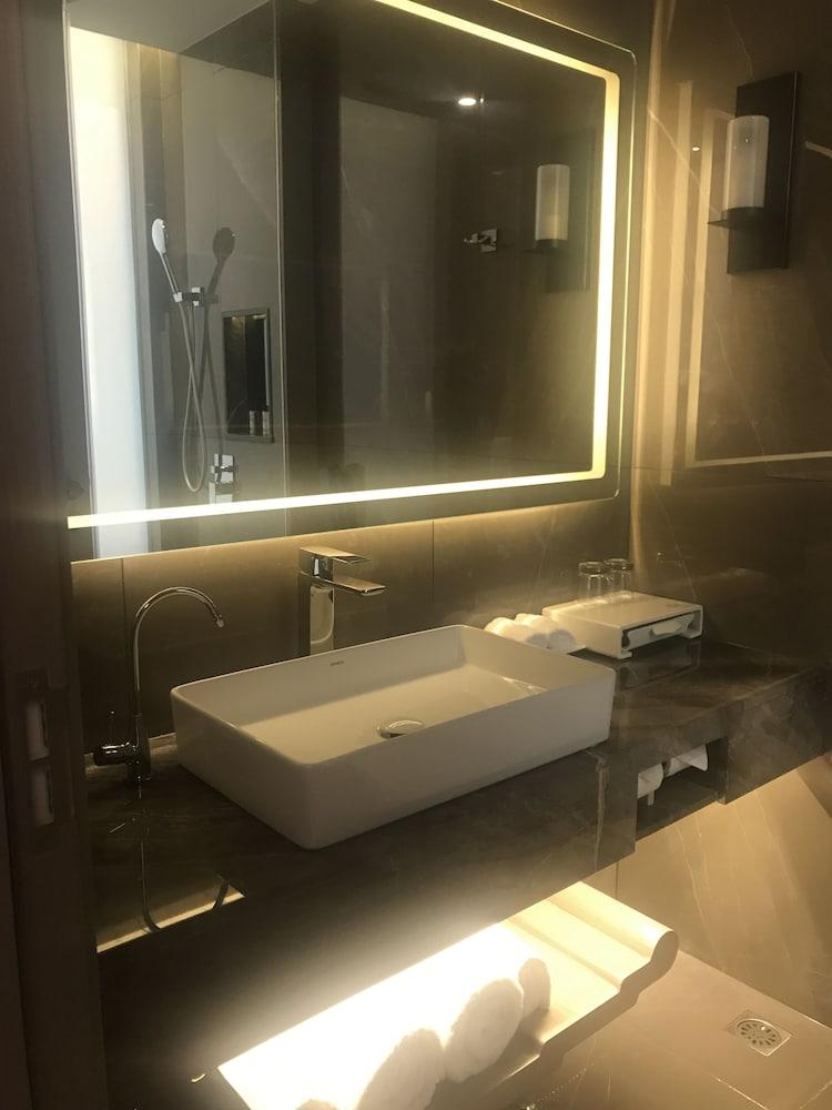 Hotel Guangdong Geological Landscape 4*
