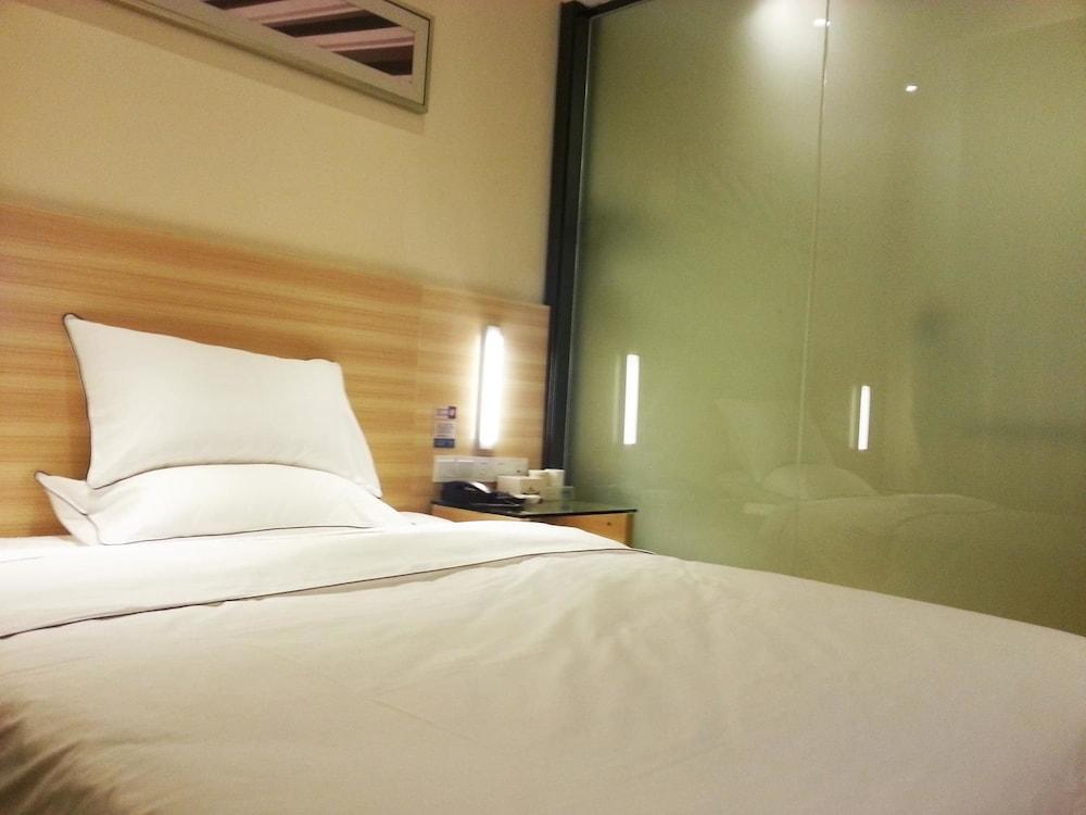 Hotel Convenient Inn（guangzhou Shangxiajiu Pedestrian Street Branch ）