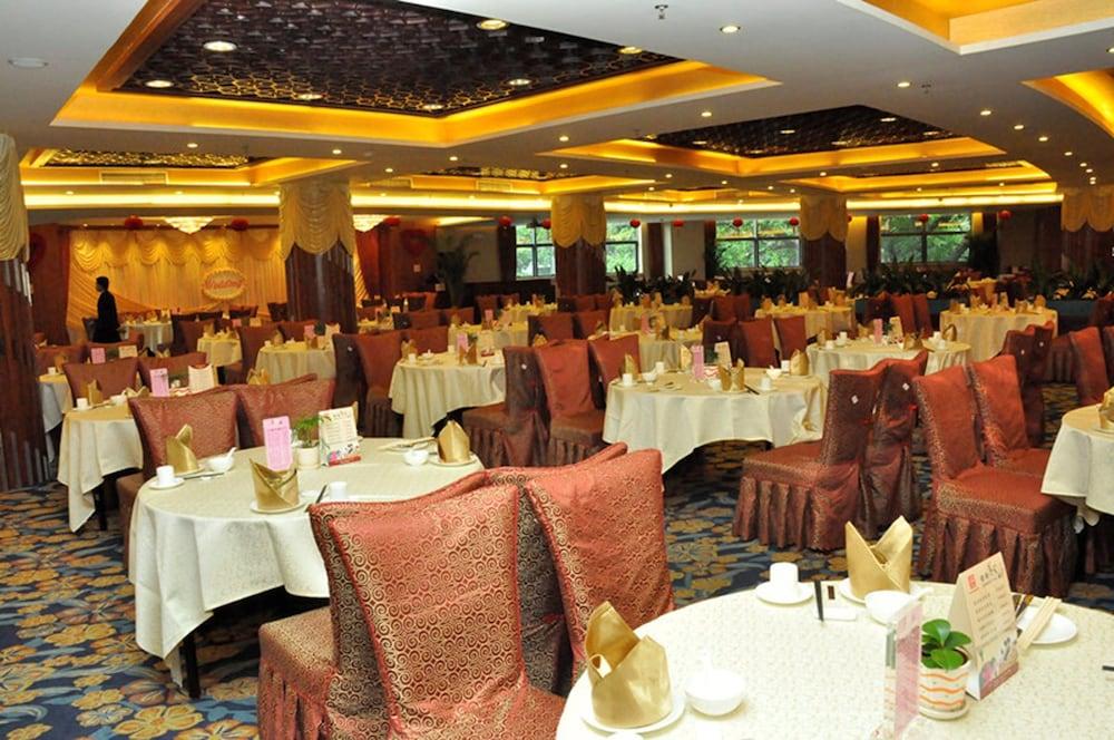 Yue Xiu 4* Guangzhou