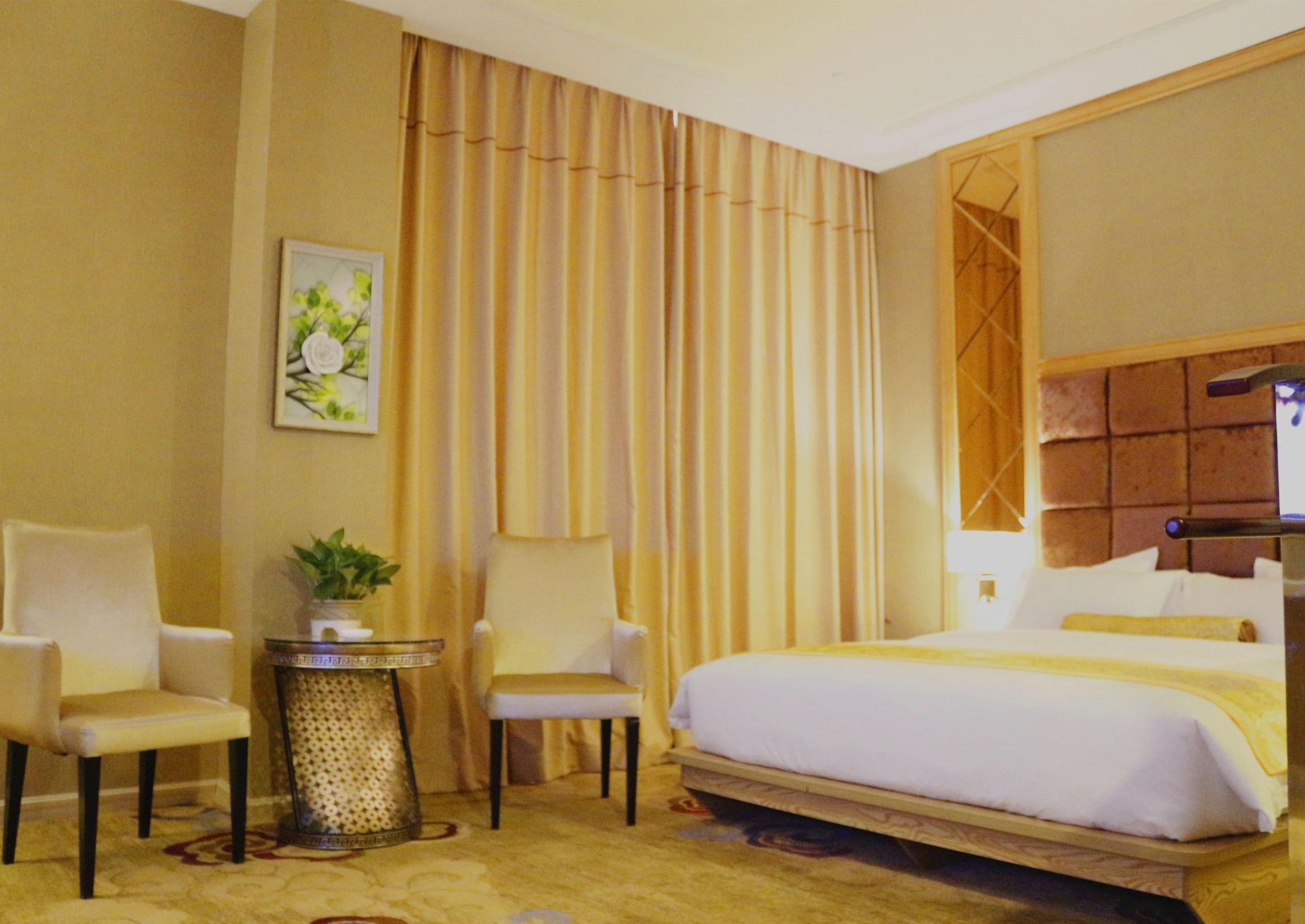 Chengyue Selected Junye Nangang Branch Hotel 3*