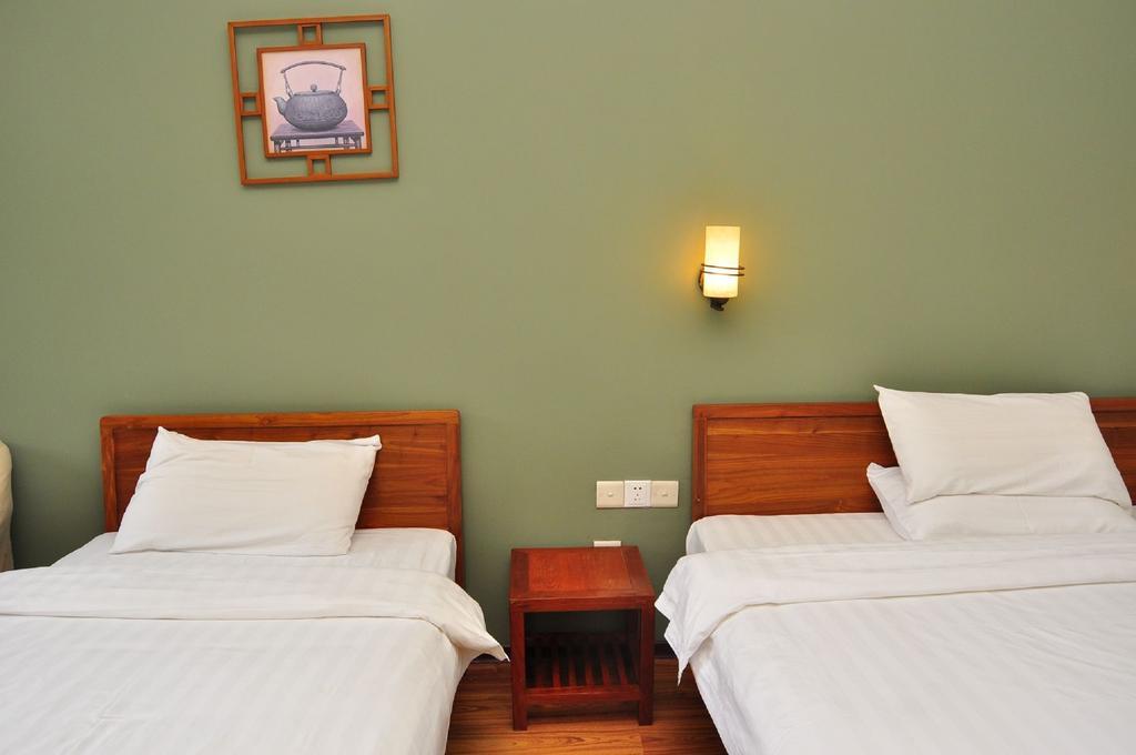 Hostel Riverside International Youth