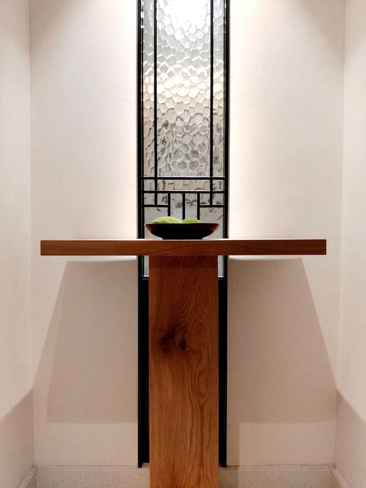 Longuu Hotel 4*