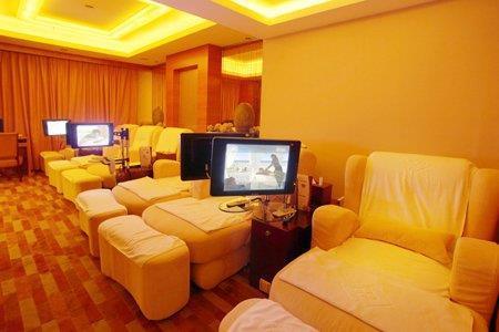 Mandarin 4*