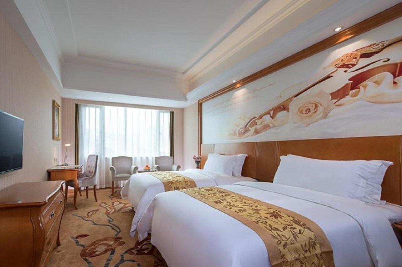 Vienna International Xintang Jean Fangzhicheng 3* Canton