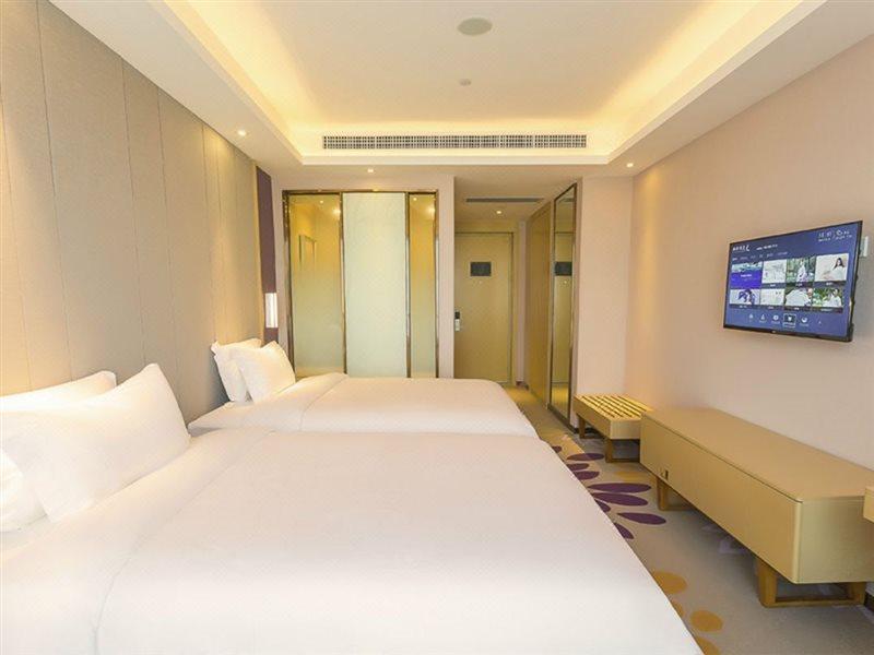 Lavande Wisdom Hotel