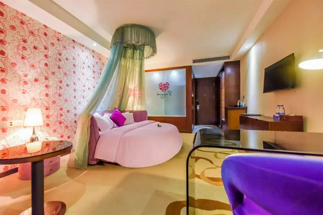 Calvin Huadu Hotel 3*