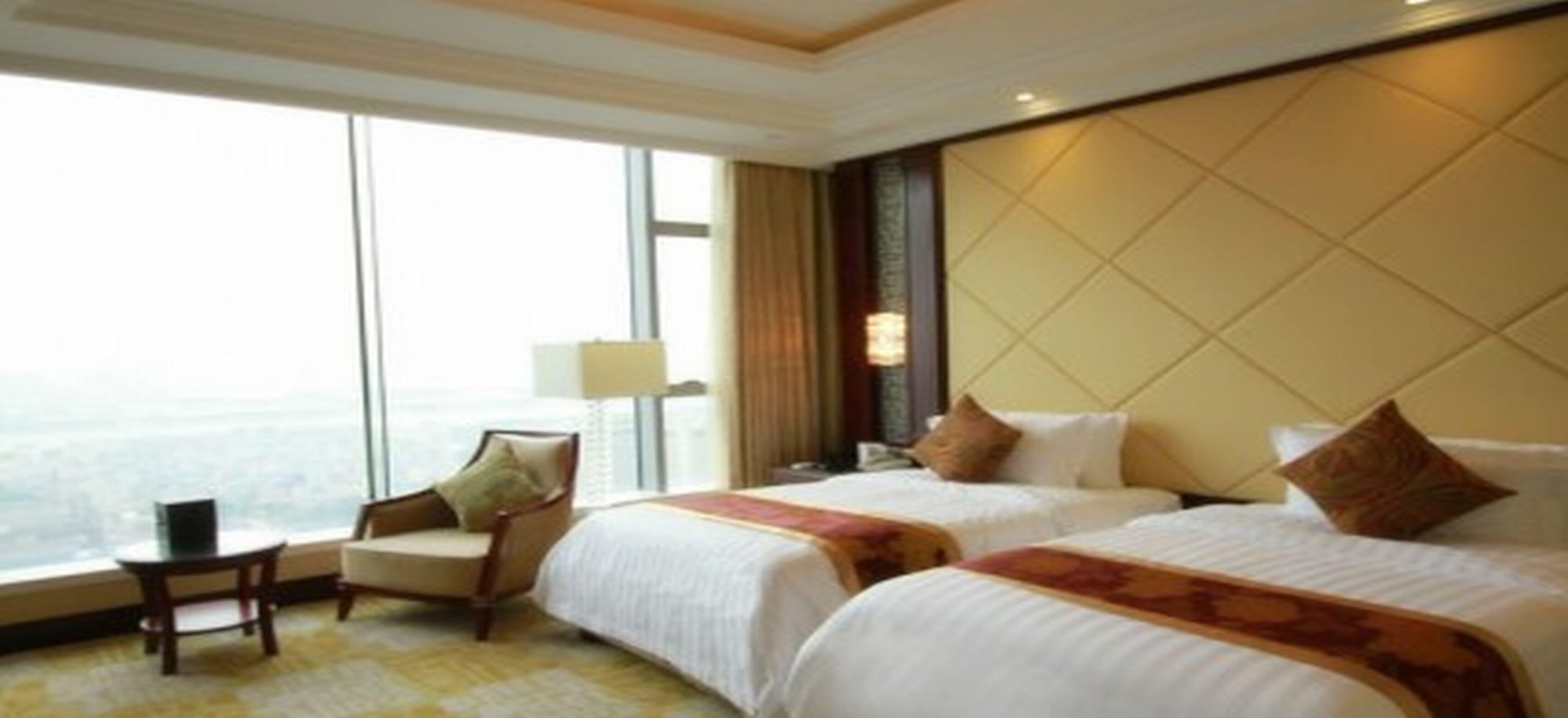 Soluxe - Overseas Buyers Registration Service&canton Fair Free Shuttle Bus 15 Apr To 05 Guangzhou