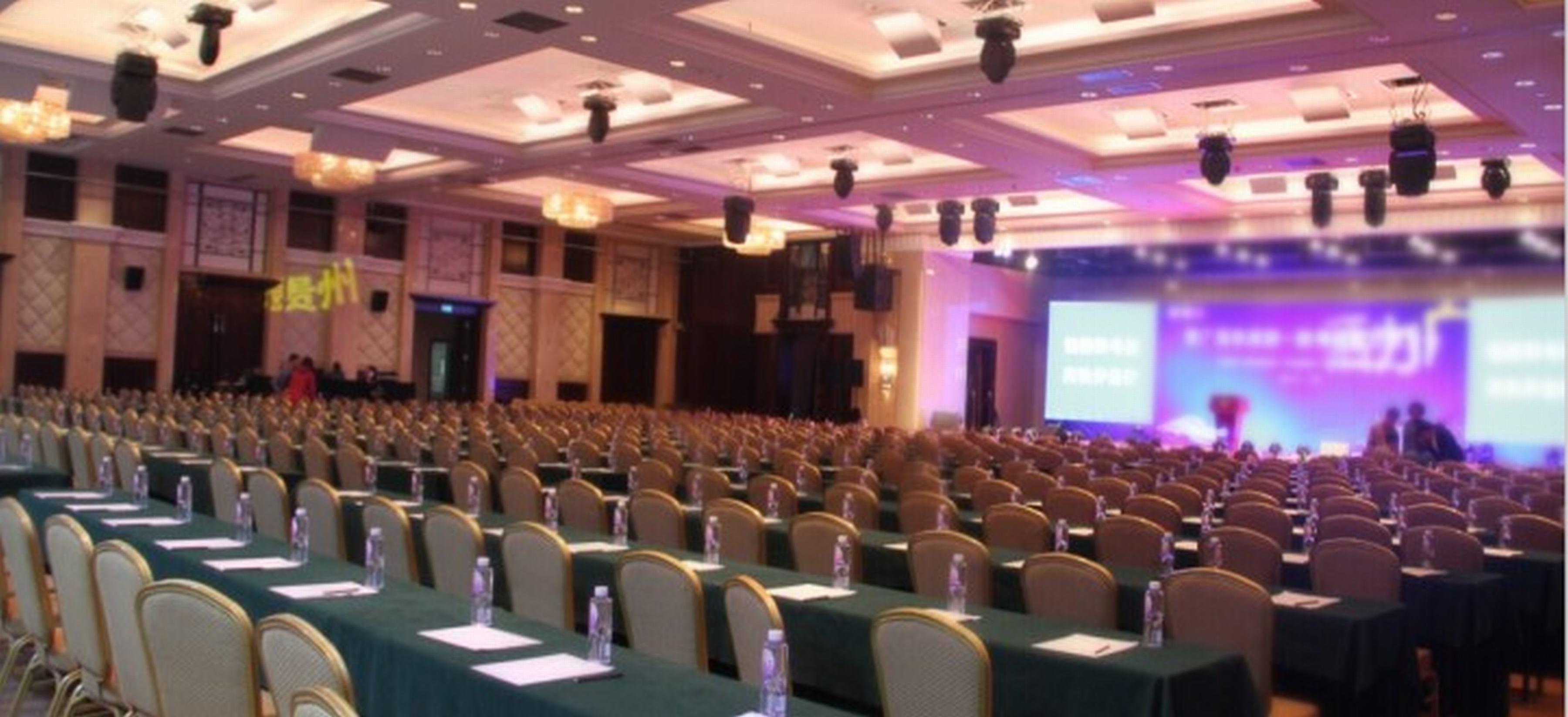 Hotel Soluxe - Overseas Buyers Registration Service&canton Fair Free Shuttle Bus 15 Apr To 05 5*