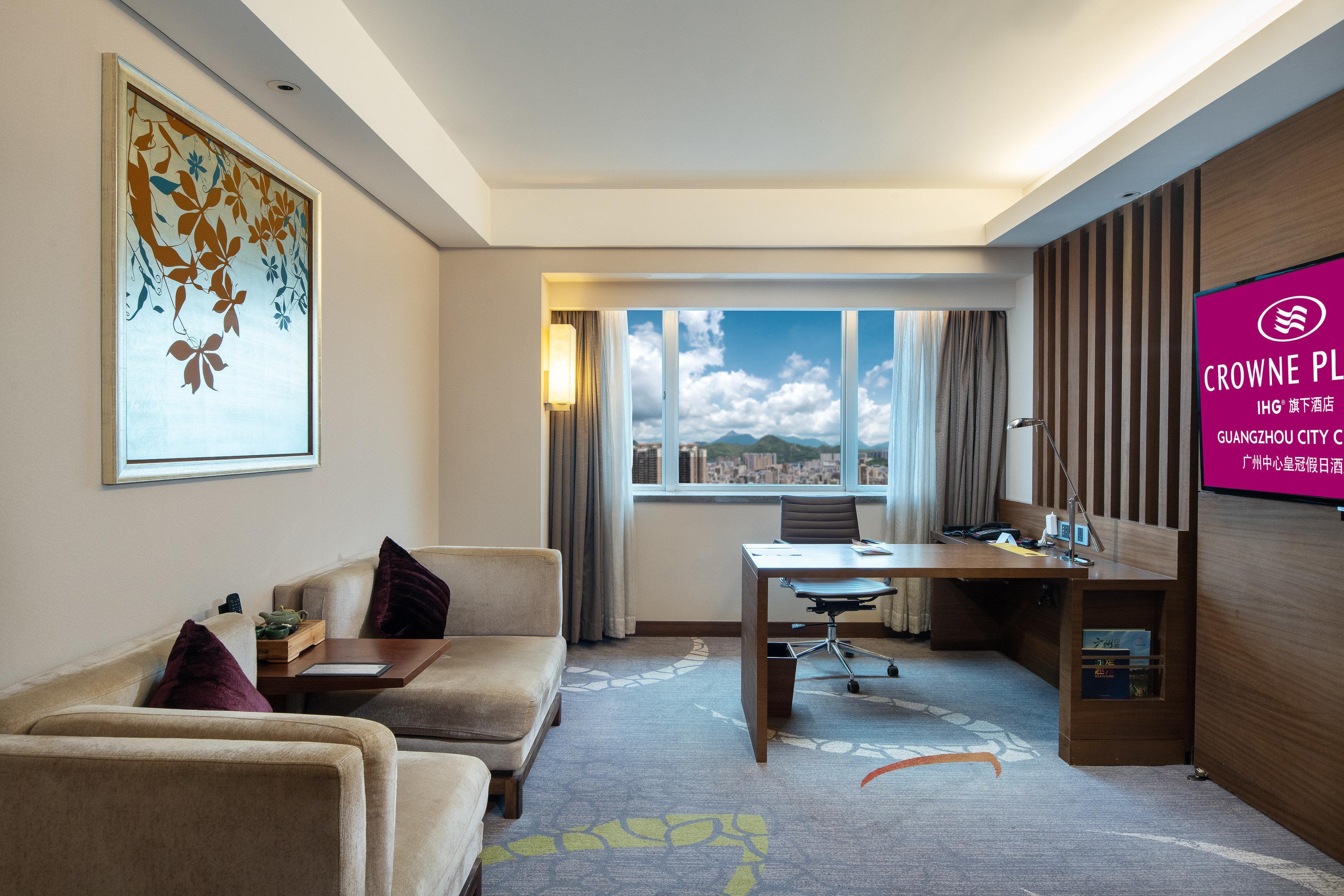 Crowne Plaza Centre By Ihg - Free Shuttle Between And Exhibition Center During Fair & Exhibitor Registration Counter 5*