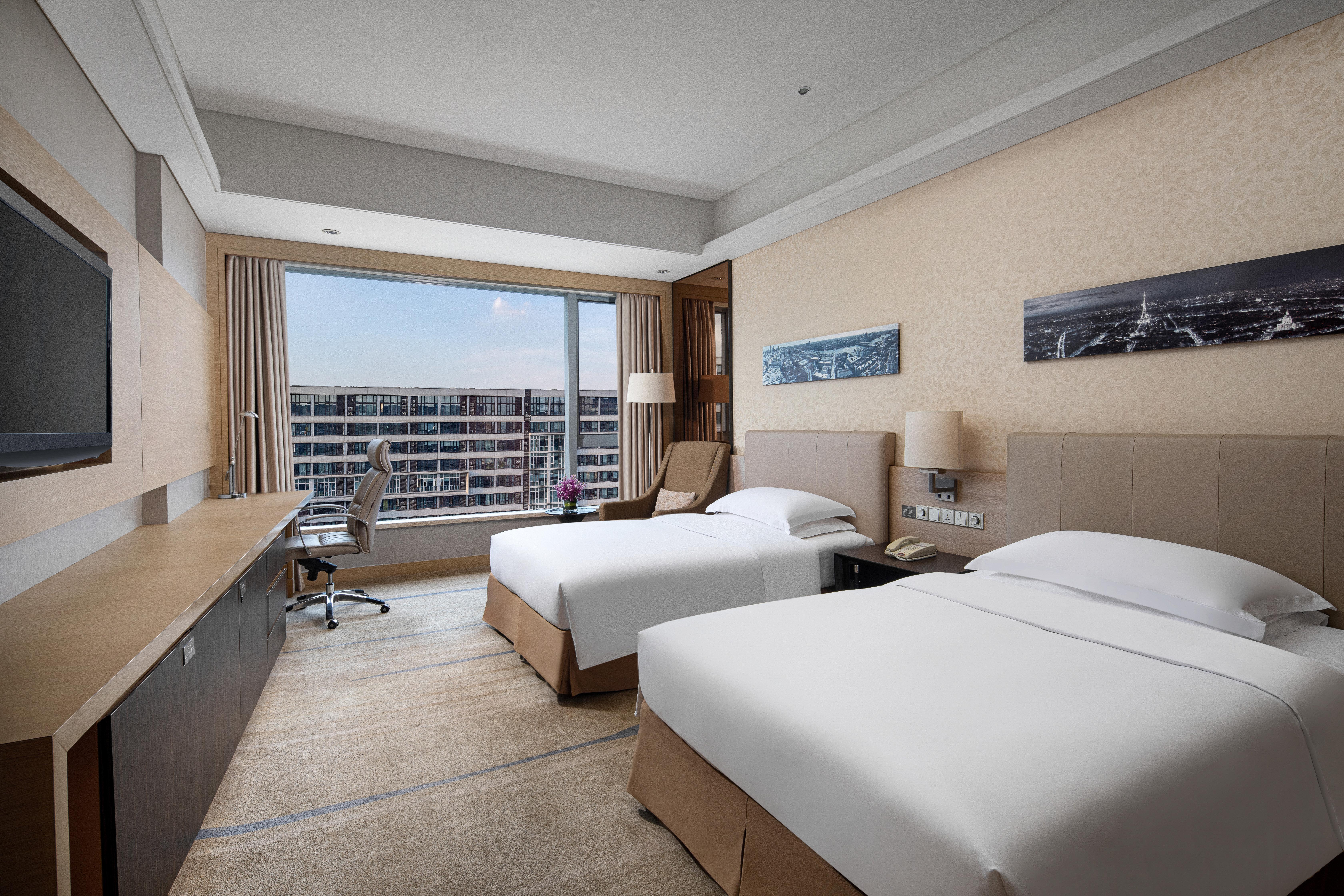 Crowne Plaza Huadu By Ihg - Free Shuttle Bus Between To Exhibition Center During Fair 5* Guangzhou